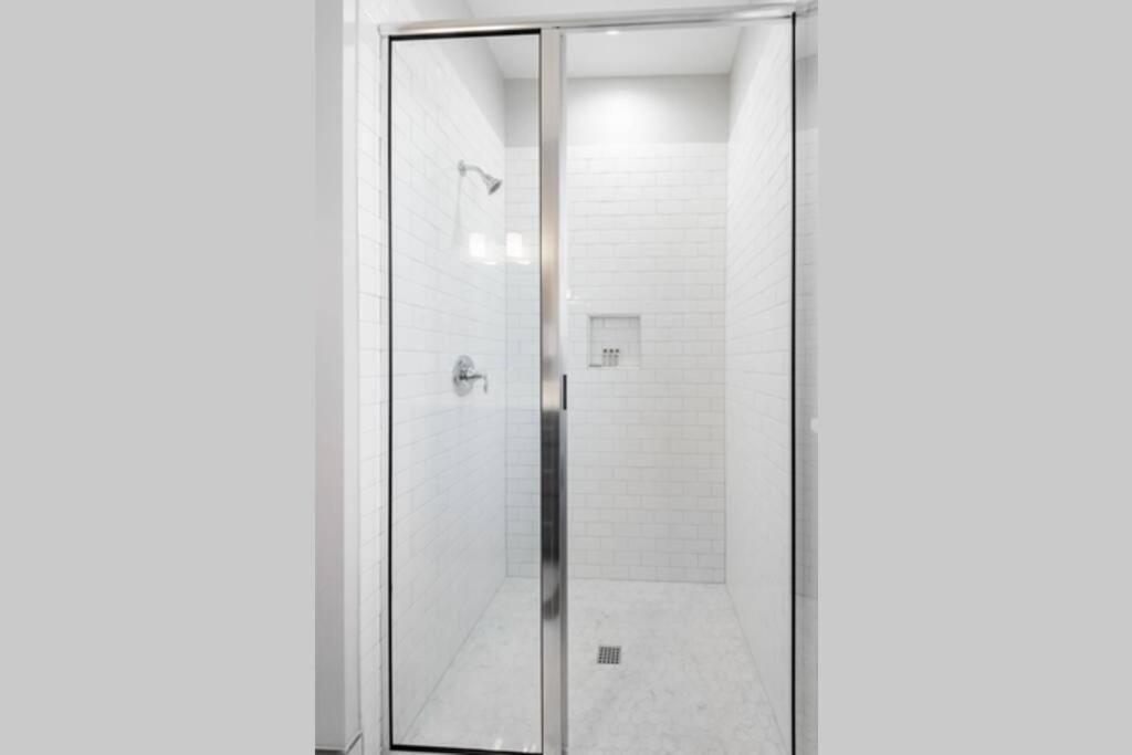 The Cooper Suite At 122 Spring チャールストン エクステリア 写真